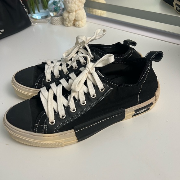 Dior Black and White Women's Sneakers - Picture 3 of 8